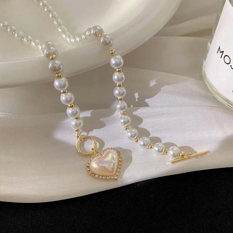 Retro Elegance Pearl Chain Necklace