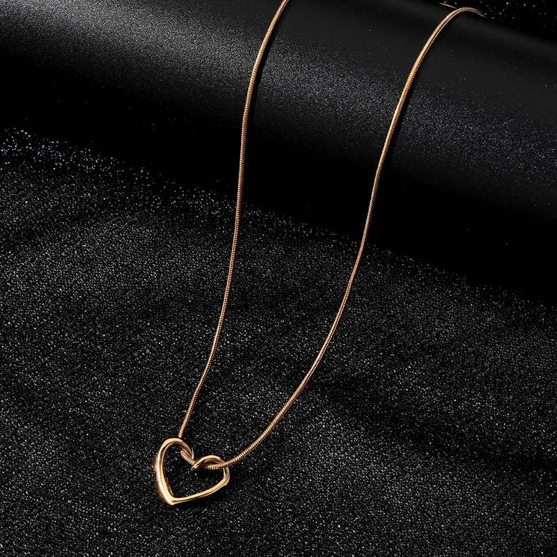 Simple Hollow Love Heart Pendant Necklace